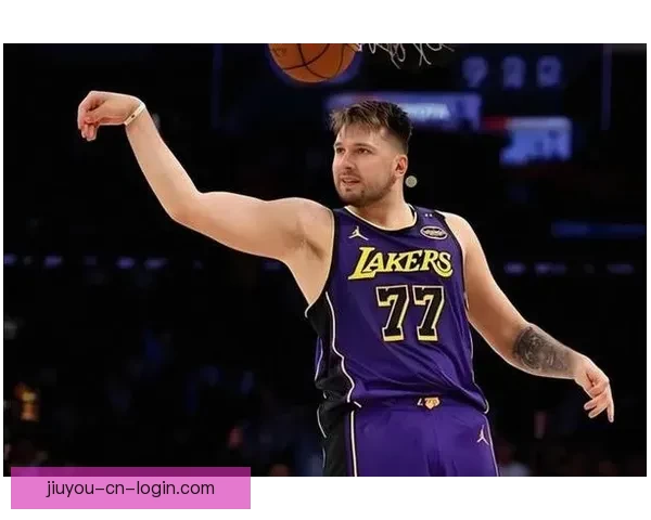 雷迪克称东契奇掌控球队进攻节奏 战术运转以他为核心