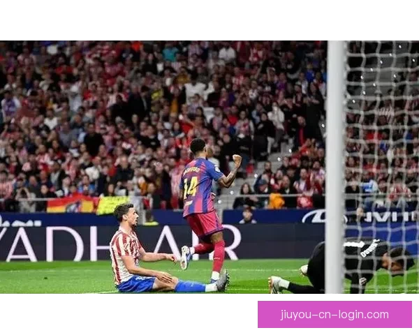 西甲巴萨2比1逆转马竞 莱万绝杀助队7分领跑